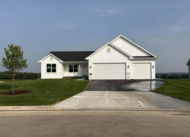Property at 3678 Night Hawk Dr, Beloit, WI 53511, 3 beds, 2 baths
