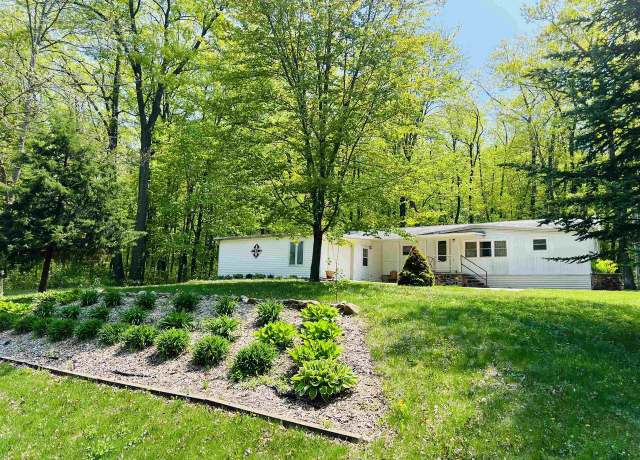 Property at E12977 Neuman Rd, Baraboo, WI 53913, 2 beds, 1 bath