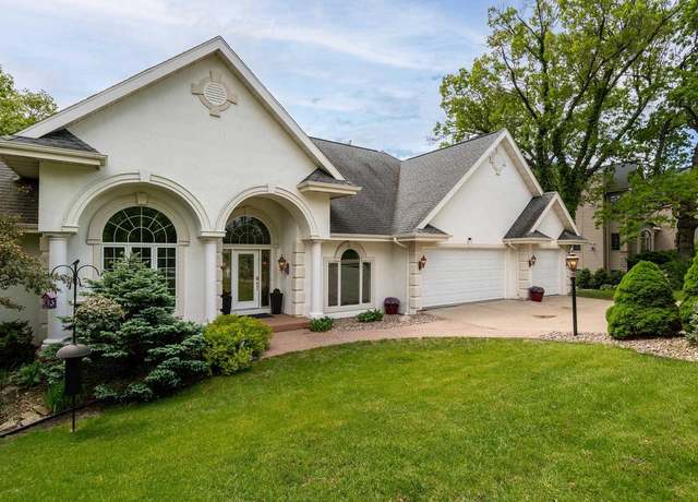 Property at 9121 Blackhawk Rd, Middleton, WI 53562, 5 beds, 4.5 baths