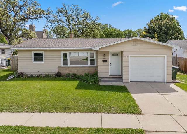Property at 530 7th St, Prairie Du Sac, WI 53578, 3 beds, 1.5 baths