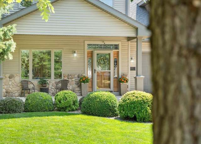 Property at 2660 Quartz Rd, Fitchburg, WI 53711, 3 beds, 3.5 baths