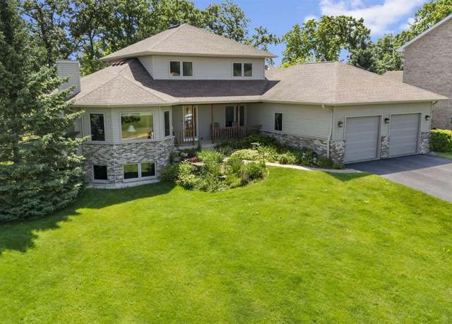 Property at 825 Nordic Vw, Mount Horeb, WI 53572, 4 beds, 3.5 baths