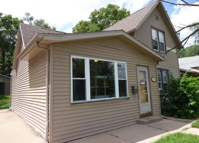Property at 1330 Sixth St, Beloit, WI 53511, 3 beds, 1 bath