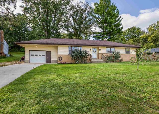 Property at 125 N River St, Lowell, WI 53557, 3 beds, 1.5 baths