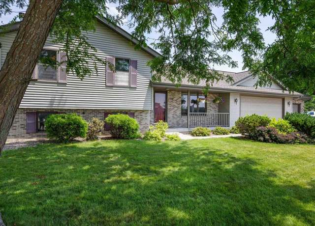 Property at 2306 Stonefield Ln, Janesville, WI 53546, 4 beds, 3 baths