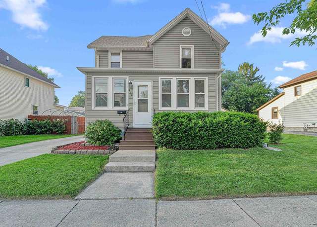 Property at 112 Gould St, Beaver Dam, WI 53916, 3 beds, 2 baths
