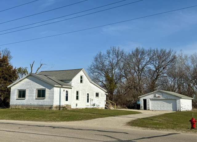 Property at 910 Townline Rd, Tomah, WI 54660, 3 beds, 1 bath