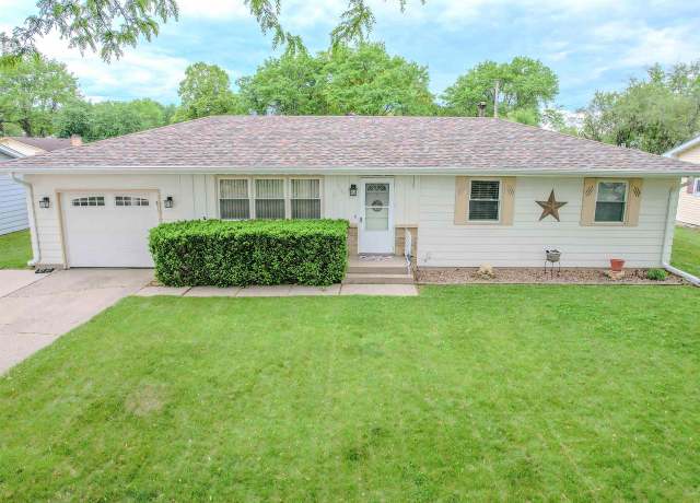 Property at 2744 Scotties Dr, Beloit, WI 53511, 3 beds, 1.5 baths