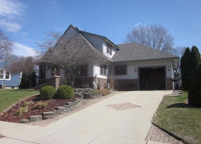 Property at 228 S Fischer Ave, Jefferson, WI 53549, 4 beds, 2 baths