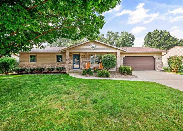Property at 312 Santa Fe Trl, Waunakee, WI 53597, 3 beds, 2 baths