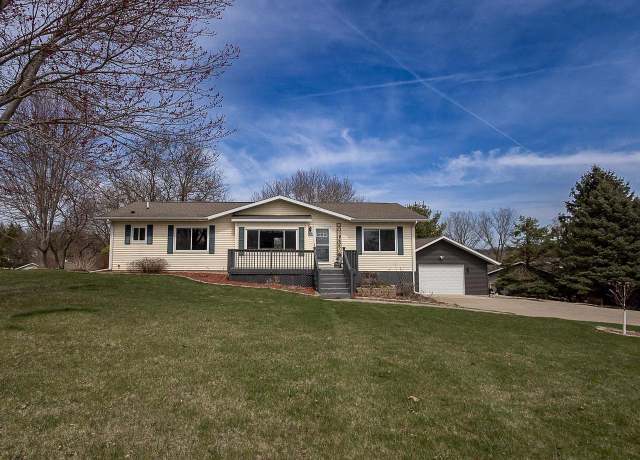 Property at 343 Harris St, Mineral Point, WI 53565, 3 beds, 3 baths