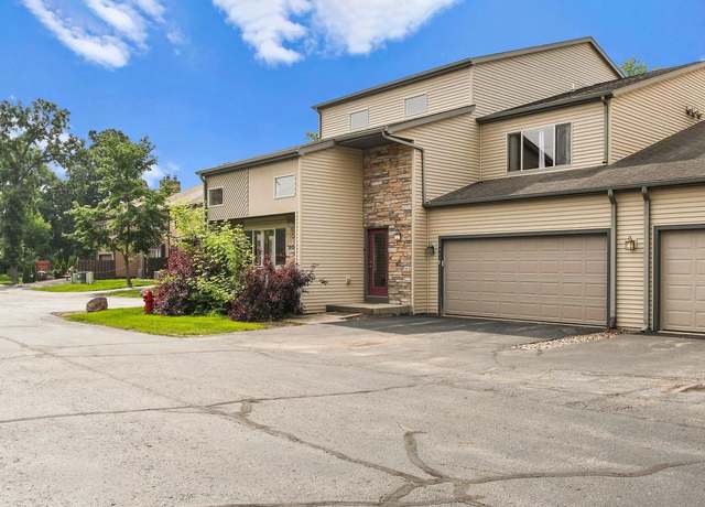 Property at 511 Knightsbridge Rd, Waunakee, WI 53597, 2 beds, 2.5 baths