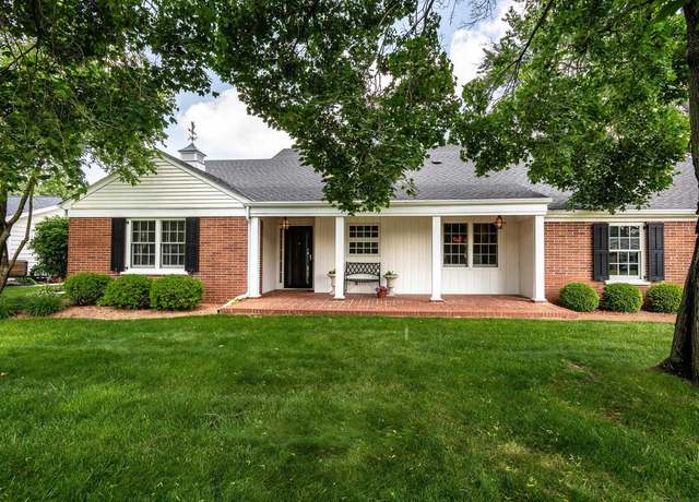 Property at 431 Apache Dr, Janesville, WI 53545, 4 beds, 3 baths