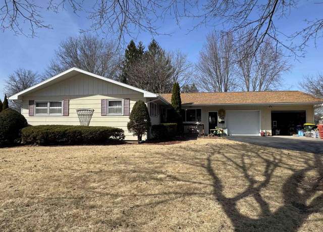 Property at 1560 Garfield St, Fennimore, WI 53809, 4 beds, 2 baths