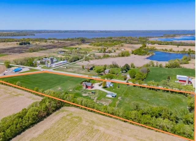Property at 3756 E County Rd N, Milton, WI 53563, 4 beds, 1.5 baths