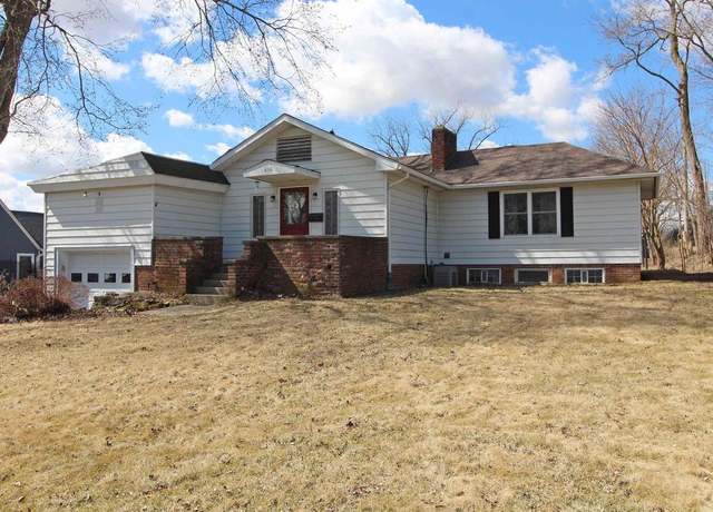 Property at 616 S Iowa St, Dodgeville, WI 53533, 3 beds, 2.5 baths