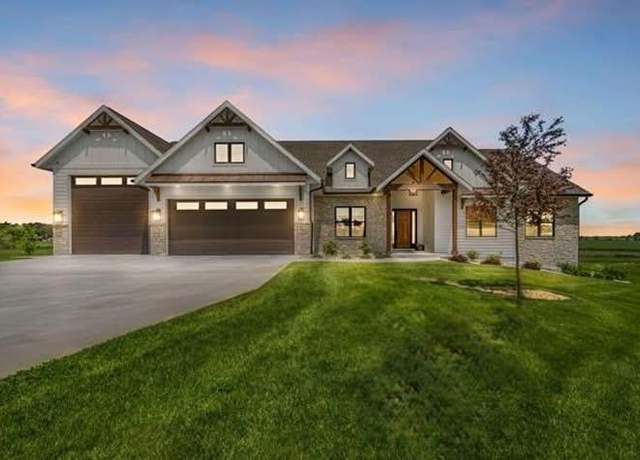 Property at 2994 Curtis Ct, Sun Prairie, WI 53590, 4 beds, 4.5 baths