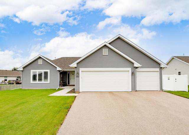 Property at 1621 Hawks Pass, Beloit, WI 53511, 3 beds, 2 baths