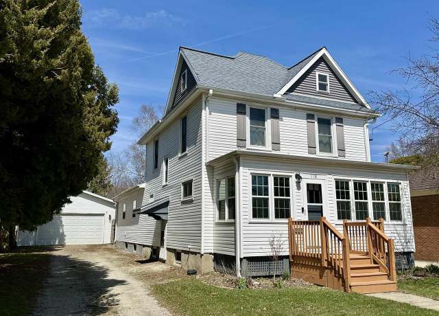 Property at 118 Bogert St, Beaver Dam, WI 53916, 5 beds, 1.5 baths