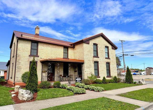 Property at 201 & 203 S Beaumont Rd, Prairie Du Chien, WI 53821, 4 beds, 2.5 baths