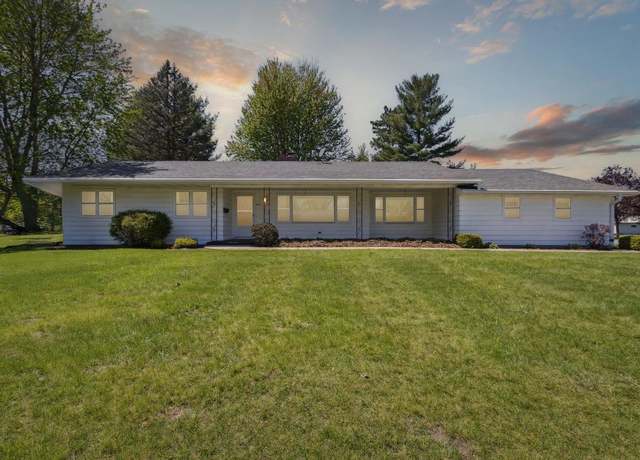 Property at 803 E 8th Ave, Brodhead, WI 53520, 3 beds, 1.5 baths