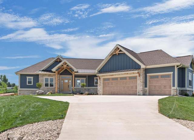Property at 3327 Colton Way, Windsor, WI 53598, 5 beds, 3.5 baths