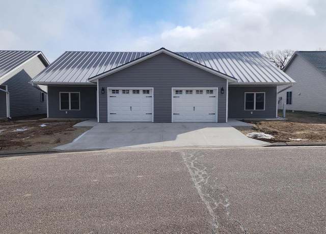 Property at 711 Salsbery Cir #1, Hillsboro, WI 54634, 2 beds, 1 bath