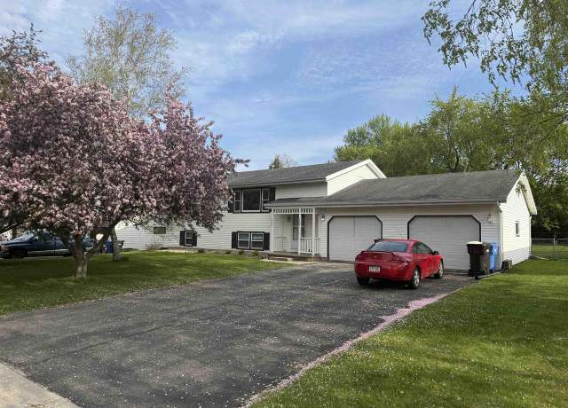 Property at 220-222 Lincoln St, Brooklyn, WI 53521, 4 beds, 2 baths