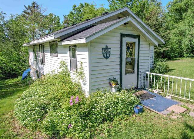 Property at W6562 Barkers Rd, Elkhorn, WI 53121, 2 beds, 1 bath