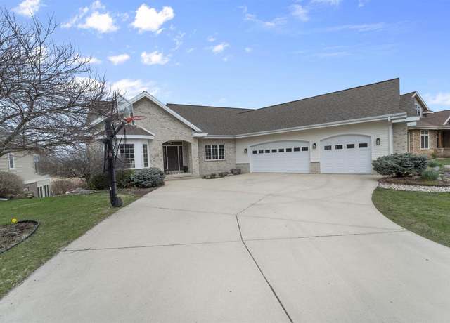Property at 1430 Blue Ridge Trl, Waunakee, WI 53597, 4 beds, 2.5 baths