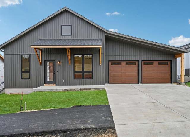 Property at 121 Lupine Ave, Poynette, WI 53955, 3 beds, 3 baths