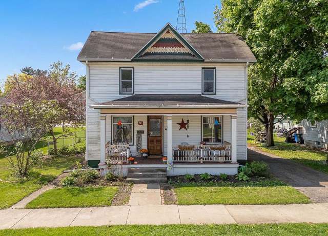 Property at 610 W Franklin St, Portage, WI 53901, 3 beds, 1 bath