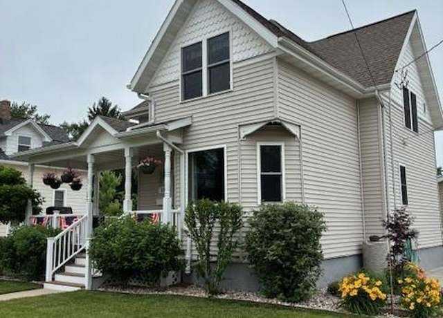 Property at 330 E Sullivan St, Ripon, WI 54971, 3 beds, 2 baths
