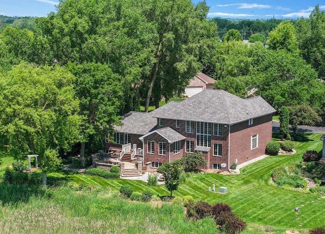 Property at 5487 Walden Bay Dr, Waunakee, WI 53597, 4 beds, 4 baths