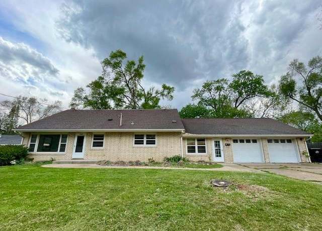 Property at 1546-1546 1/2 Garfield Ave, Beloit, WI 53511, 4 beds, 2 baths