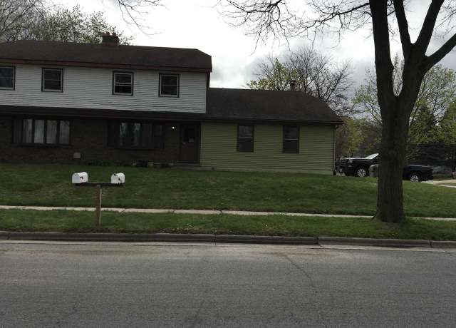 Property at 101 Kurt Dr, Madison, WI 53714, 3 beds, 1.5 baths