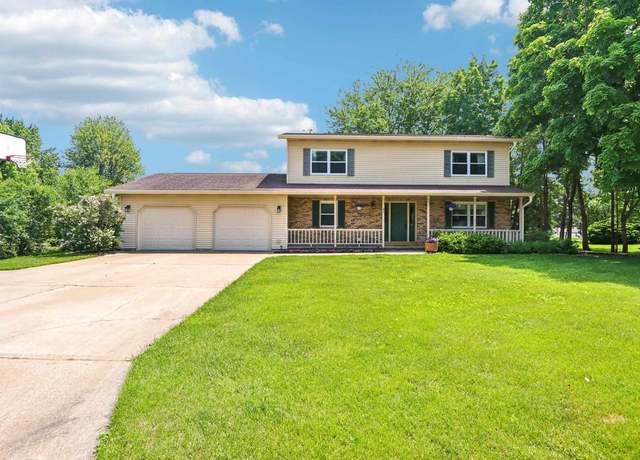 Property at 24 16th St, Prairie Du Sac, WI 53578, 3 beds, 3 baths