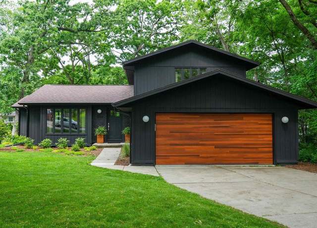 Property at 1514 Deerwood Dr, Madison, WI 53716, 3 beds, 2 baths