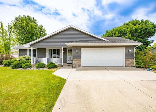 Property at 4210 Kingsford Dr, Janesville, WI 53546, 2 beds, 1.5 baths