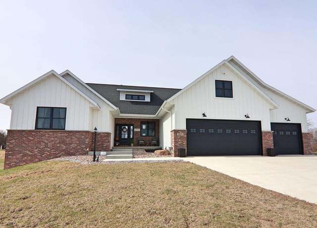 Property at 1817 Arboretum Dr, Janesville, WI 53548, 4 beds, 3.5 baths