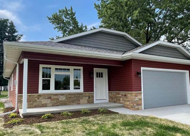 Property at 2145 Shopiere Rd, Beloit, WI 53511, 3 beds, 2 baths