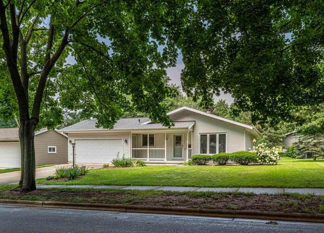 Property at 518 Topaz Ln, Madison, WI 53714, 3 beds, 1.5 baths