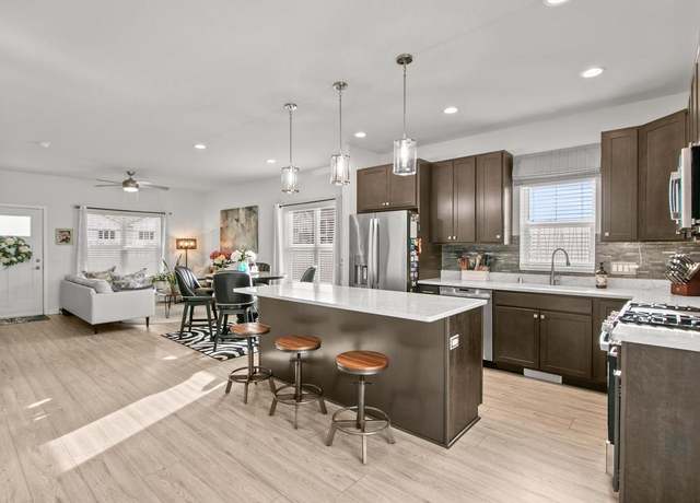 Property at 6298 Stone Gate Dr, Fitchburg, WI 53719, 4 beds, 3.5 baths