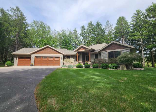 Property at 5154 N Grand Videre Dr, Janesville, WI 53548, 3 beds, 2 baths