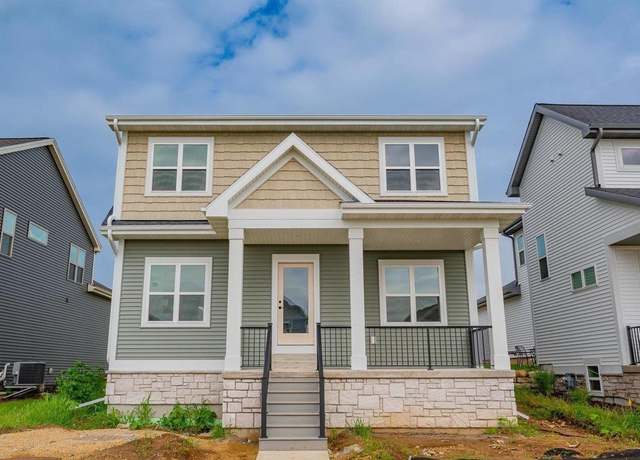 Property at 4820 Lacy Rd, Fitchburg, WI 53711, 3 beds, 2.5 baths