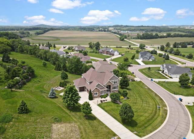 Property at 3403 Whistling Wind Way, Sun Prairie, WI 53590, 4 beds, 3.5 baths