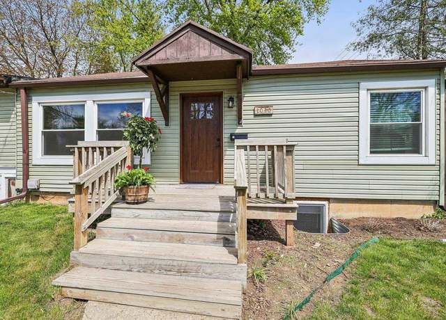 Property at 1040 Garden Ave, Stoughton, WI 53589, 3 beds, 1 bath