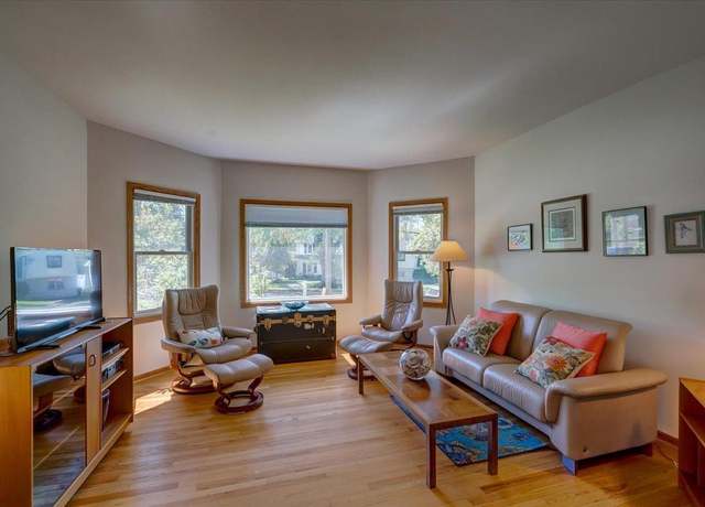 Property at 2332 Monroe St, Madison, WI 53711, 3 beds, 1.5 baths