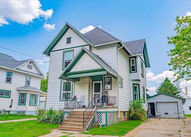 Property at 215 N Main St, Reeseville, WI 53579, 4 beds, 1.5 baths