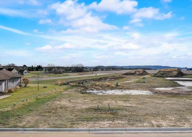 Property at 1906 Mulberry St, Sauk City, WI 53583
